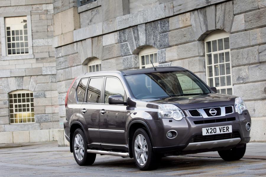  Nissan X-Trail Platinum Edition 2012 года  (UK) (фото 9 из 17)